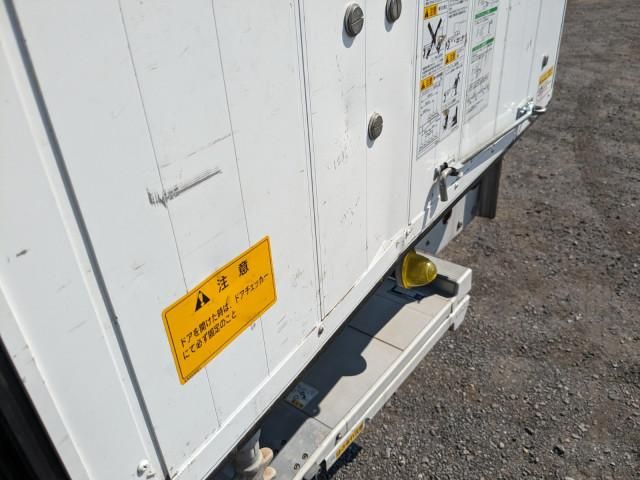 MITSUBISHI FUSOU FIGHTER 2018 Image 31