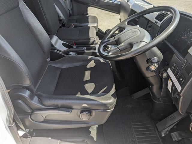 MITSUBISHI FUSOU FIGHTER 2018 Image 31