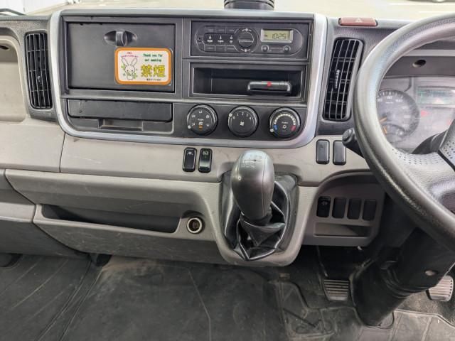 MITSUBISHI CANTER 2019 Image 31