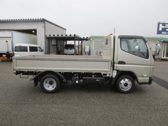 MITSUBISHI CANTER 2022 Image 31