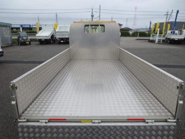 MITSUBISHI CANTER 2022 Image 31