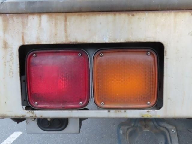 MITSUBISHI FUSOU FIGHTER 1996 Image 31