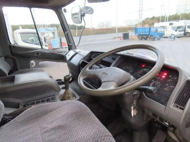 MITSUBISHI FUSOU FIGHTER 1996 Image 31