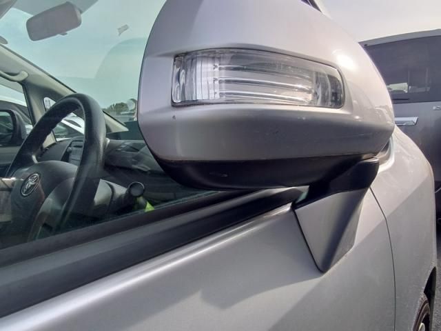 TOYOTA NOAH 2008 Image 31