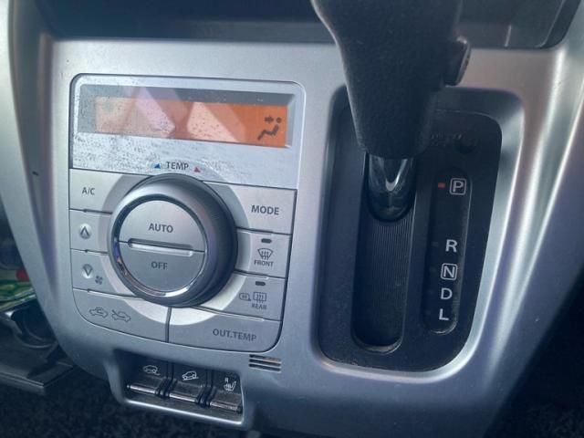 SUZUKI HUSTLER 4WD 2015 Image 31