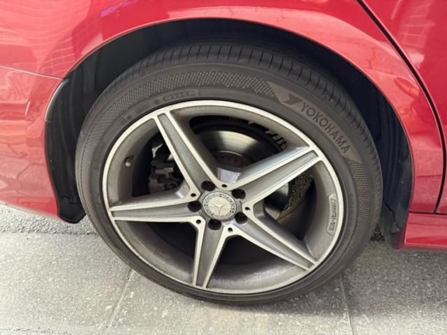 MERCEDES BENZ C CLAS 2015 Image 31