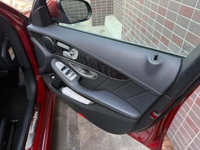 MERCEDES BENZ C CLAS 2015 Image 31