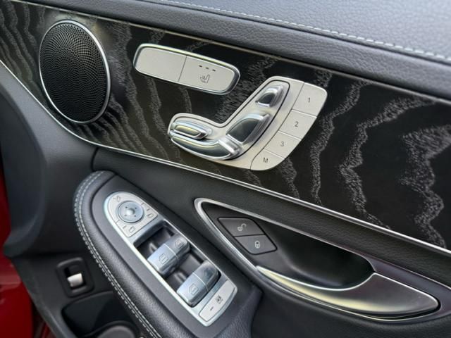 MERCEDES BENZ C CLAS 2015 Image 31