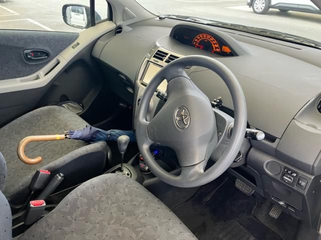 TOYOTA VITZ 2010 Image 31