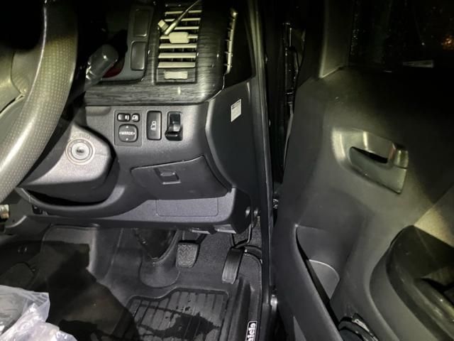 TOYOTA HIACE WAGON 2012 Image 31