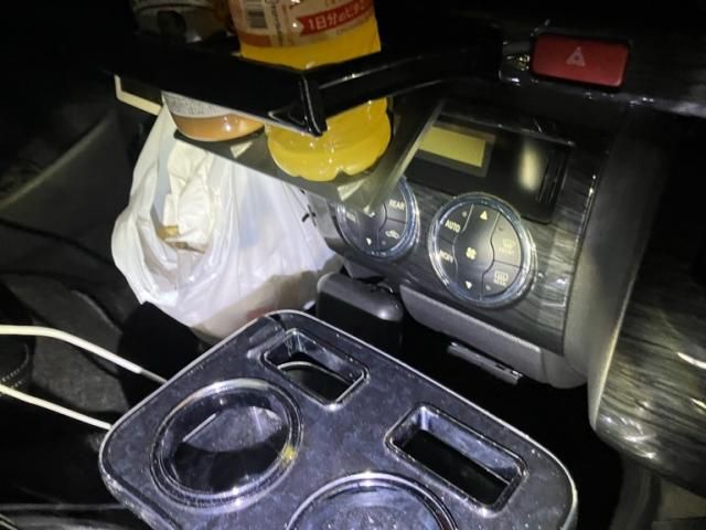 TOYOTA HIACE WAGON 2012 Image 31