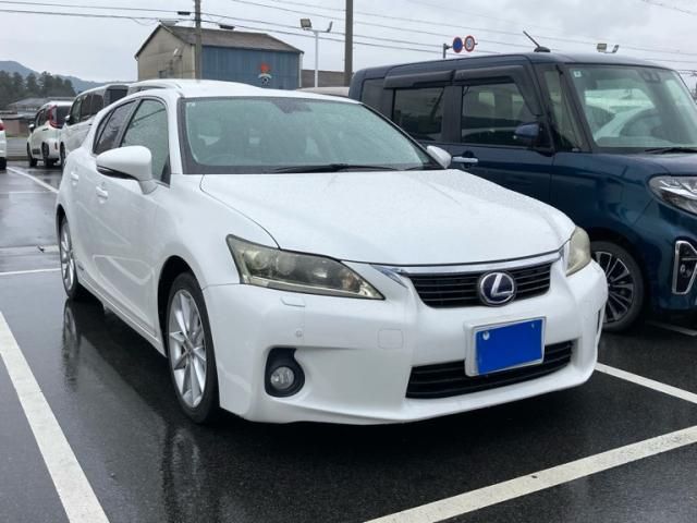TOYOTA LEXUS CT200H 2011 Image 31