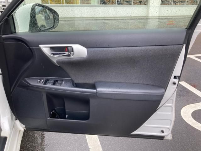 TOYOTA LEXUS CT200H 2011 Image 31