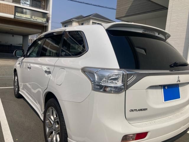MITSUBISHI OUTLANDER PHEV 2014 Image 31