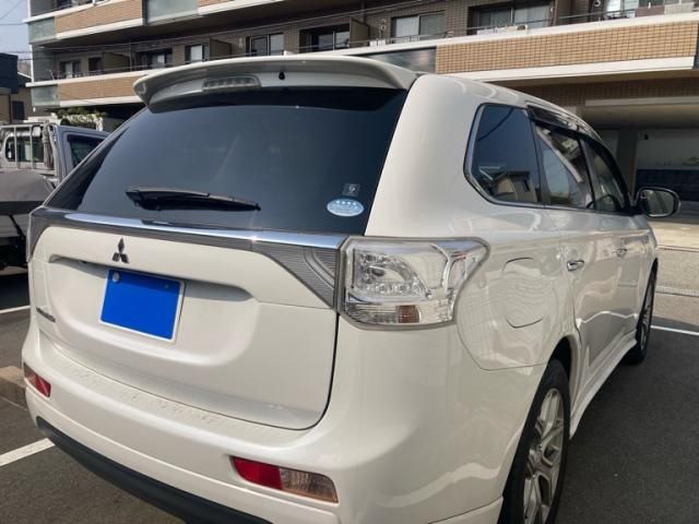 MITSUBISHI OUTLANDER PHEV 2014 Image 31