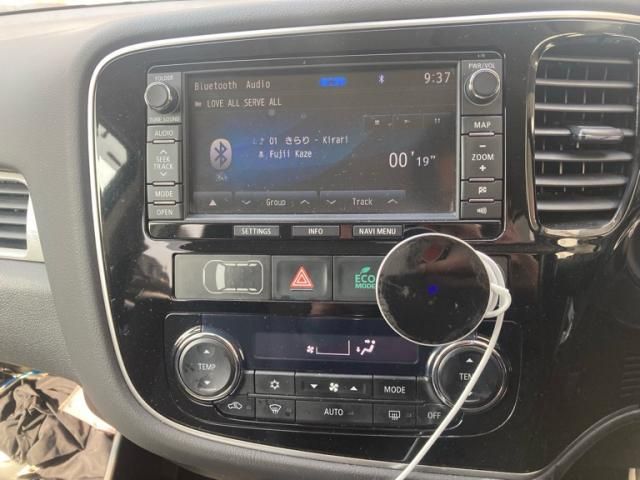 MITSUBISHI OUTLANDER PHEV 2014 Image 31