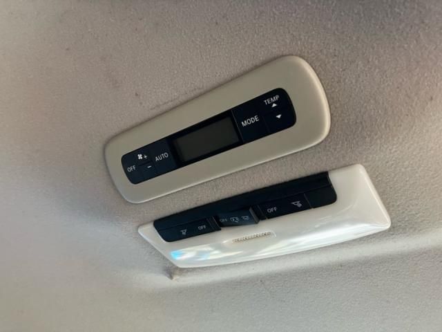 NISSAN SERENA  S-HYBRID 4WD 2017 Image 31