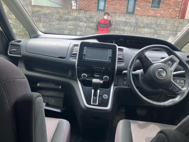 NISSAN SERENA  S-HYBRID 4WD 2017 Image 31