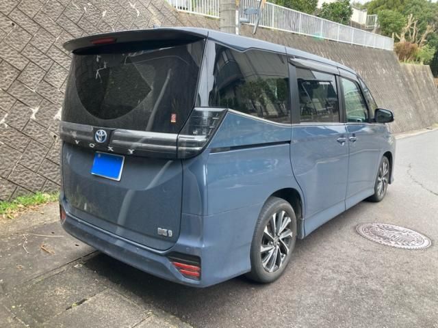 TOYOTA VOXY HYBRID 2022 Image 31