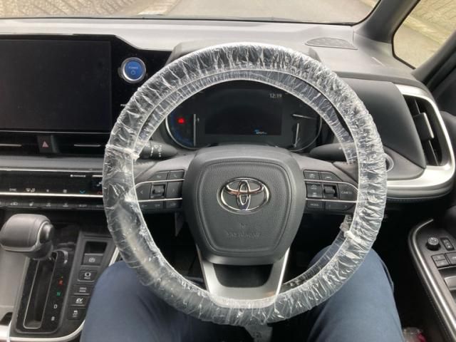 TOYOTA VOXY HYBRID 2022 Image 31