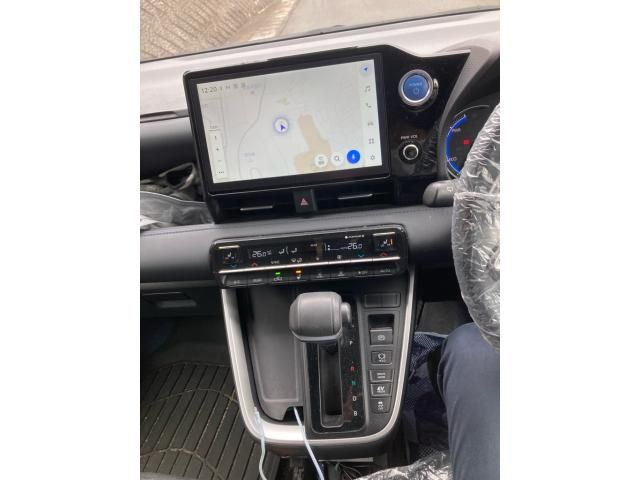 TOYOTA VOXY HYBRID 2022 Image 31