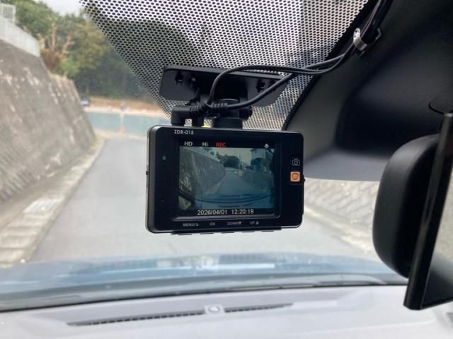 TOYOTA VOXY HYBRID 2022 Image 31