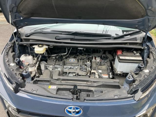 TOYOTA VOXY HYBRID 2022 Image 31