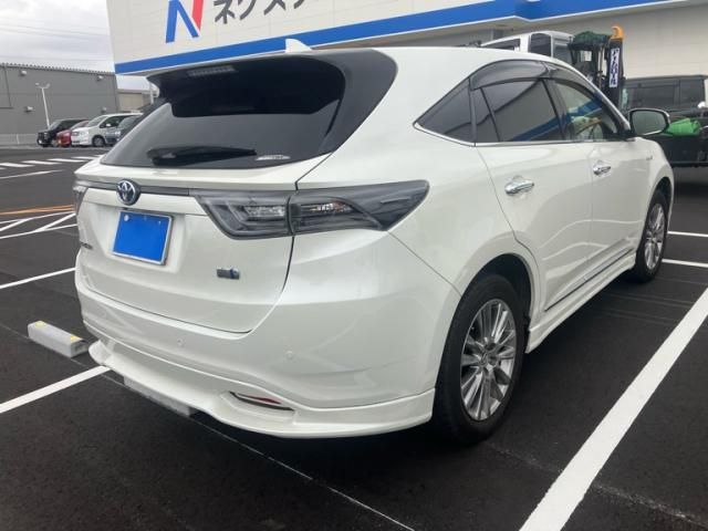 TOYOTA HARRIER HYBRID 2016 Image 31