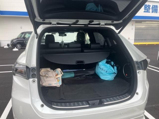 TOYOTA HARRIER HYBRID 2016 Image 31