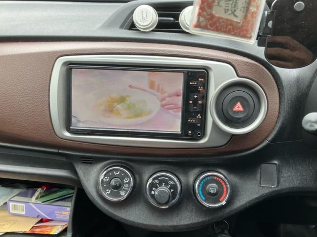 TOYOTA VITZ 2011 Image 31