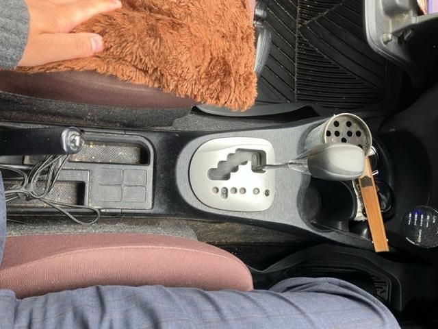 TOYOTA VITZ 2011 Image 31