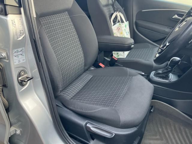 VOLKSWAGEN POLO 2016 Image 31