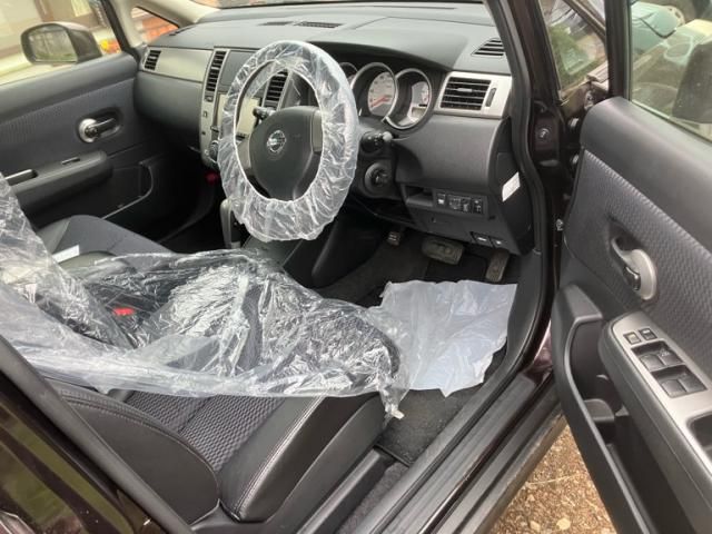 NISSAN TIIDA 2012 Image 31