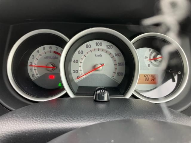 NISSAN TIIDA 2012 Image 31