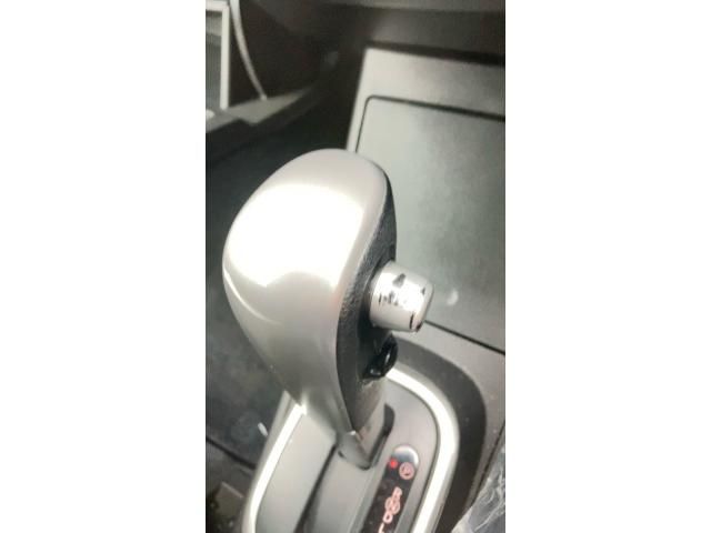 NISSAN TIIDA 2012 Image 31