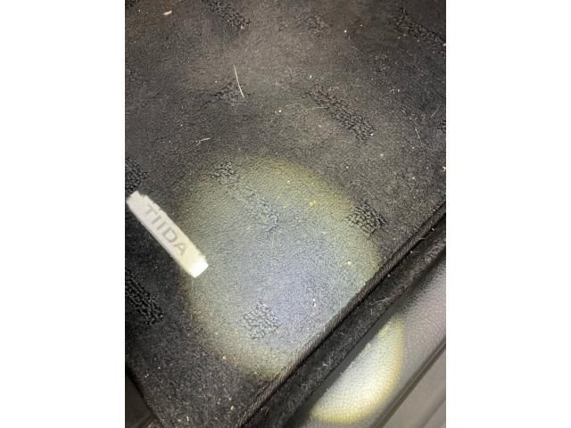 NISSAN TIIDA 2012 Image 31