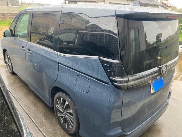 TOYOTA VOXY 2022 Image 31