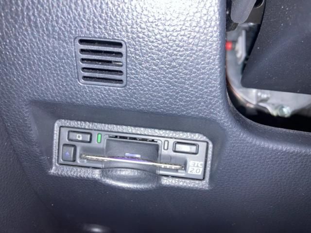 TOYOTA VOXY 2022 Image 31