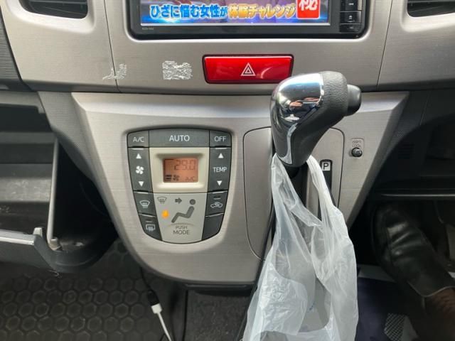 DAIHATSU MOVE CUSTOM 2012 Image 31