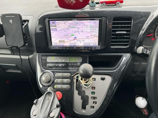 TOYOTA WISH 2005 Image 31