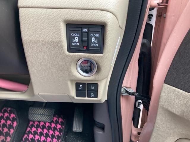 HONDA N BOX 2018 Image 31