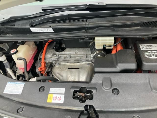 TOYOTA ALPHARD HYBRID 4WD 2018 Image 31