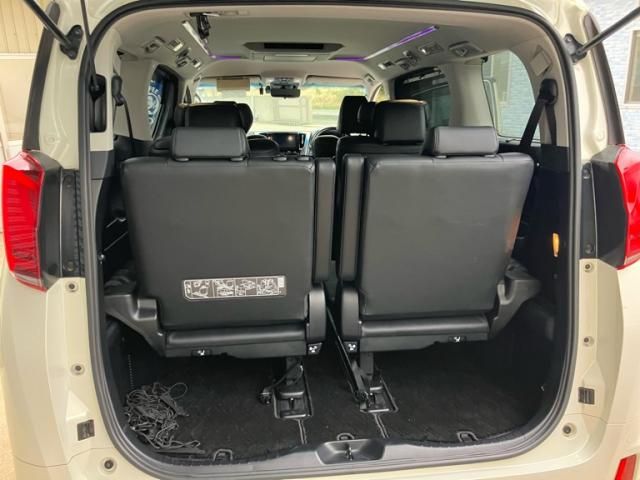 TOYOTA ALPHARD HYBRID 4WD 2018 Image 31