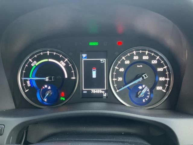 TOYOTA ALPHARD HYBRID 4WD 2018 Image 31
