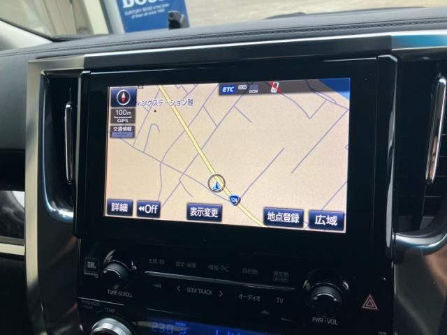 TOYOTA ALPHARD HYBRID 4WD 2018 Image 31