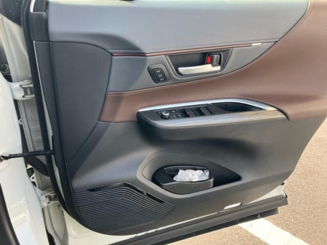 TOYOTA HARRIER HYBRID 2020 Image 31