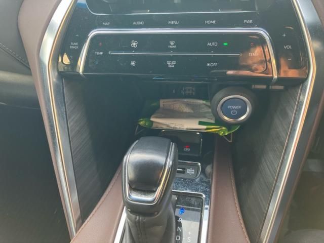 TOYOTA HARRIER HYBRID 2020 Image 31