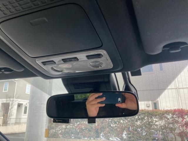 TOYOTA ESQUIRE HYBRID 2018 Image 31