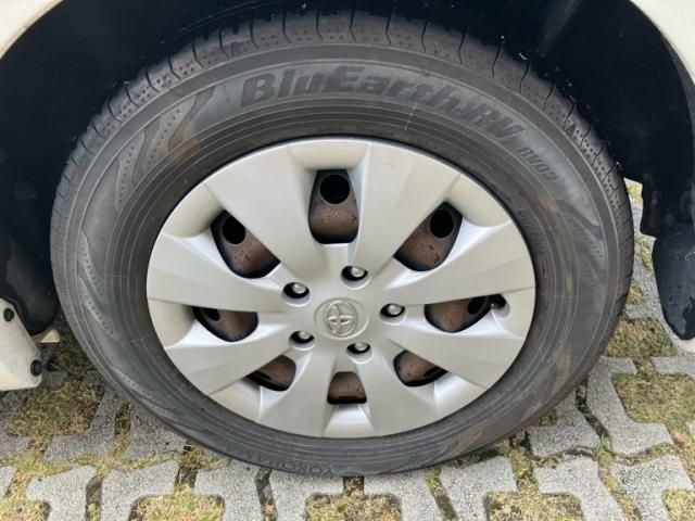 TOYOTA NOAH 2012 Image 31