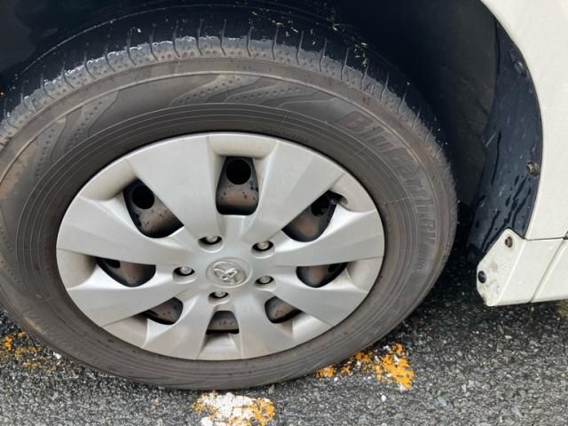 TOYOTA NOAH 2012 Image 31